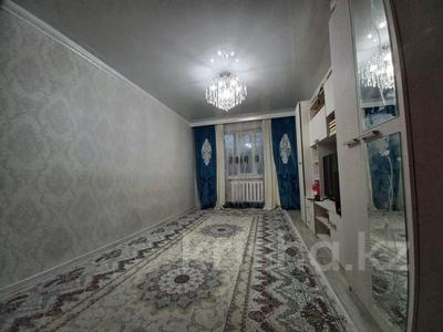 3-комнатная квартира, 58 м², 1/5 этаж, пр. Республики за 11.5 млн 〒 в Темиртау