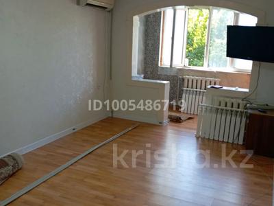 2-комнатная квартира · 55 м² · 4/5 этаж, 16-й микрорайон, Улица Жангельдина за 150 000 〒 в Шымкенте, Аль-Фарабийский р-н