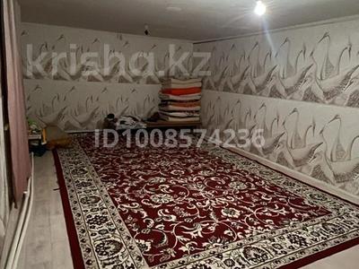 Дача · 2 комнаты · 60 м², Мелькрупкомбинат 1/64 за 40 000 〒 в Актобе, мкр Гормолзавод