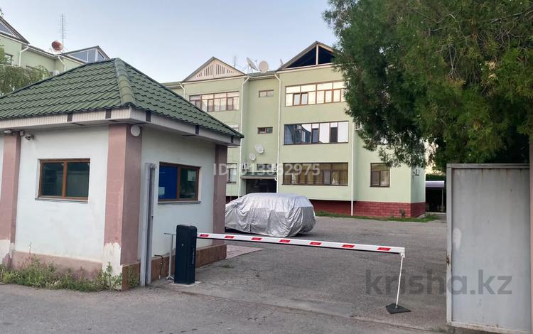 3-комнатная квартира · 220 м², Дуримбетова за 350 000 ₸ в Таразе — фото 2