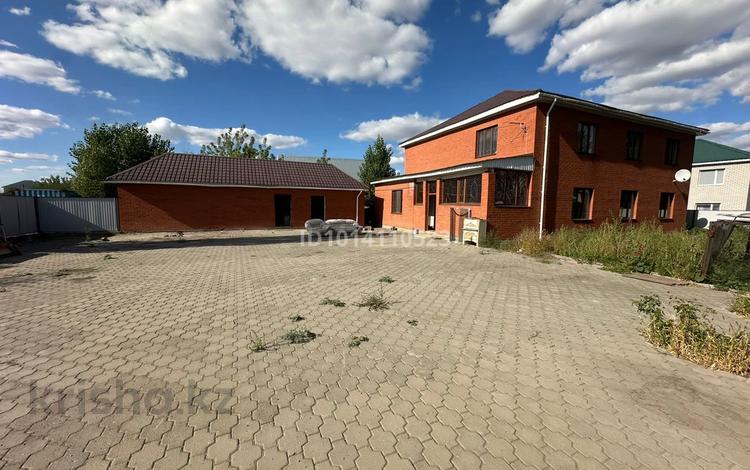 Жеке үй · 4 бөлме · 230 м² · 10 жүзд., Ск- Актюбрентген-16, бағасы: 36 млн ₸ в Актобе — фото 2