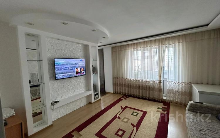 4-бөлмелі пәтер · 90 м² · 3/9 қабат, Абая 49/3, бағасы: 30 млн ₸ в Экибастузе — фото 2