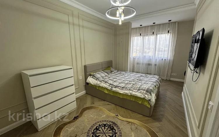 2-комнатная квартира, 50 м², 14/16 этаж помесячно, Кунаева 15/1блок2 за 380 000 〒 в Алматы, Медеуский р-н — фото 2