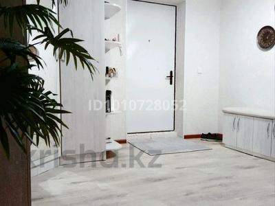 2-бөлмелі пәтер · 69.3 м² · 4/5 қабат, Абая 9/1, бағасы: 17 млн ₸ в Сатпаев