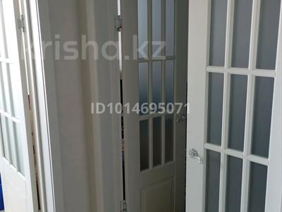 1-бөлмелі пәтер · 41.8 м² · 9/9 қабат, Райымбек батыра — К.Азербаева, бағасы: 29 млн ₸ в Астане, Сарайшык р-н