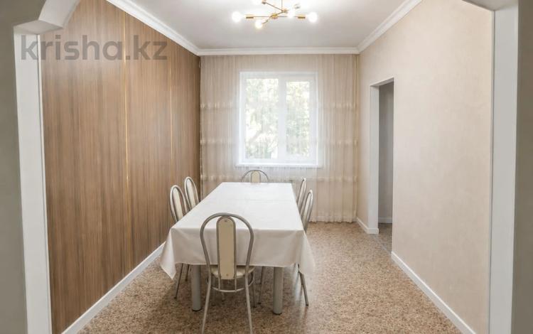 4-комнатная квартира · 60 м² · 3/5 этаж, мкр 6, Проспект Абилкайыр хана — обл Акимат за 18 млн ₸ в Актобе — фото 2