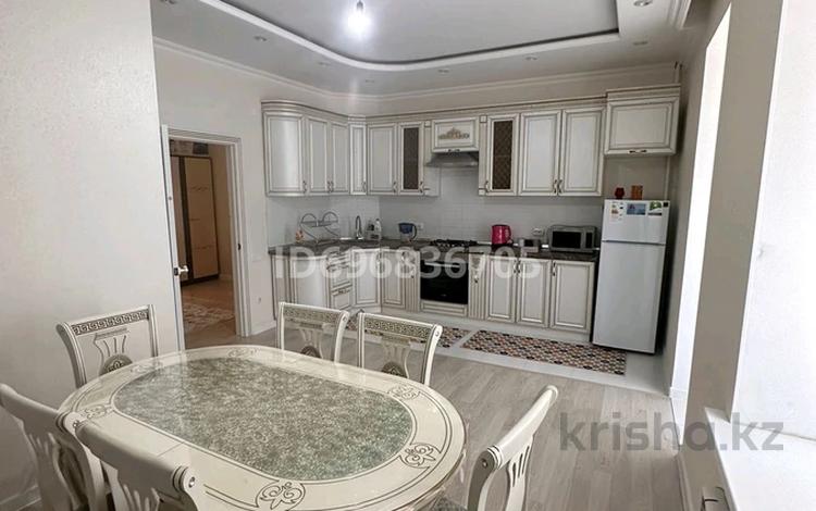 2-комнатная квартира · 77 м² · 4/5 этаж, Абулхаир хана 66 за 260 000 ₸ в Атырау — фото 2
