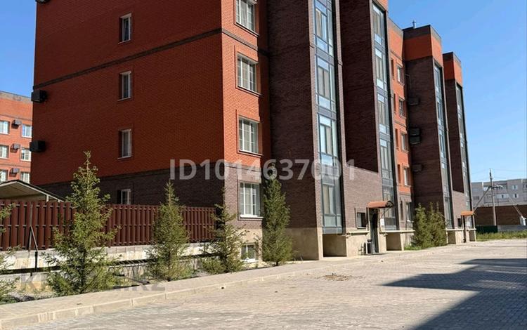 4-комнатная квартира · 199 м² · 3/5 этаж, мкр. Алтын орда, Микрорайон Батыс-2 52 г за 66 млн ₸ в Актобе — фото 3