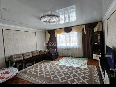 Отдельный дом • 5 комнат • 236 м² • 10 сот., Семашко — Назарбаева за 89 млн 〒 в Петропавловске