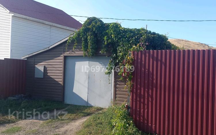 Отдельный дом · 3 комнаты · 63.2 м² · 9 сот., Шелехова 57 за 15 млн 〒 в Усть-Каменогорске — фото 2