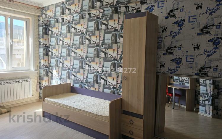 3 комнаты · 150 м² · 3/18 этаж, Калдаякова 11 — Тауелсиздик за 130 000 ₸ в Астане, Алматы р-н — фото 2
