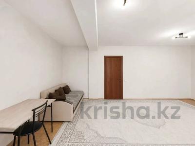1-бөлмелі пәтер · 53 м² · 4/5 қабат, мкр Думан-2, бағасы: 30 млн ₸ в Алматы, Медеуский р-н