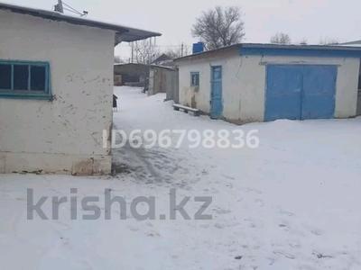 Отдельный дом · 3 комнаты · 60 м² · 7 сот., Республика 131 за 4 млн ₸ в Алге