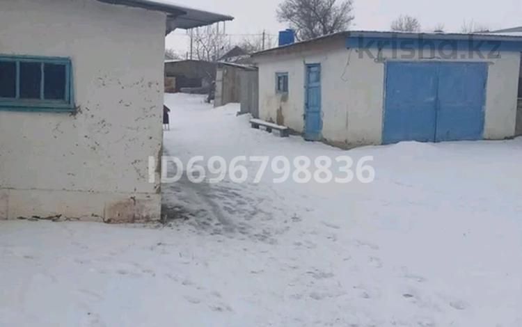 Отдельный дом · 3 комнаты · 60 м² · 7 сот., Республика 131 за 4 млн ₸ в Алге — фото 2