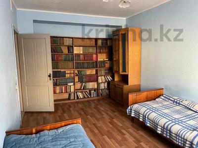 2-комнатная квартира · 51 м² · 2/4 этаж, Назарбаева 51 за 14 млн 〒 в Усть-Каменогорске