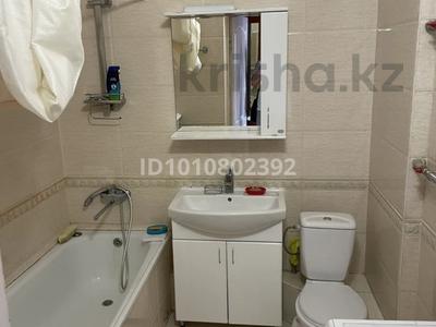 1-бөлмелі пәтер · 45 м² · 9/9 қабат, мкр Аксай-1А, Аксай 1а 33, бағасы: 230 000 〒 в Алматы, Ауэзовский р-н