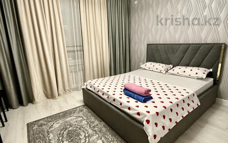 2-комнатная квартира · 65 м² · 8/18 этаж, Утепова 31 за 17 000 〒 в Алматы, Бостандыкский р-н — фото 2