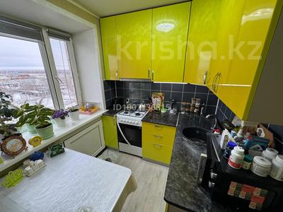 3-комнатная квартира · 50 м² · 5/5 этаж, проспект Абая за 9.5 млн 〒 в Шахтинске