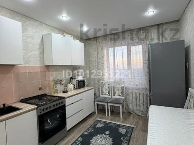 2-бөлмелі пәтер · 49 м² · 7/9 қабат, Рыскулова 1а, бағасы: 17 млн ₸ в Семее