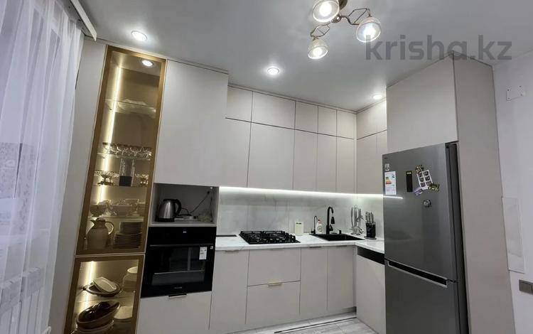 3-бөлмелі пәтер · 82 м² · 2/5 қабат, мкр. Алтын орда 51, бағасы: 33 млн ₸ в Актобе — фото 4