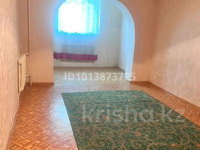 3-комнатная квартира · 70 м² · 2/5 этаж, 15-й микрорайон 43 — Жибек -жолы -Жандосова за 31 млн ₸ в Шымкенте, Аль-Фарабийский р-н