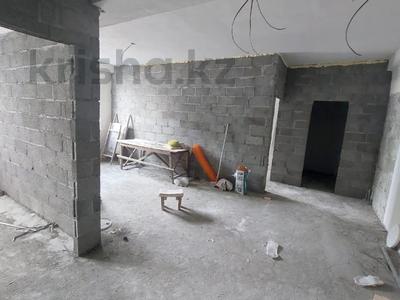 2-комнатная квартира, 61 м², 1/5 этаж, Кабанбай батыра за 17.5 млн 〒 в Талдыкоргане