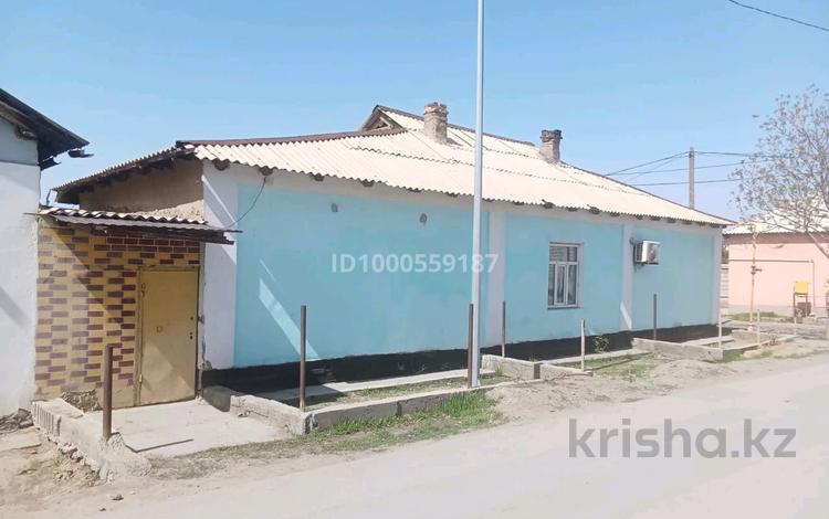 Отдельный дом · 3 комнаты · 100 м² · 5 сот., Д. Нысанбаева 5 — Район Аптеки, ж/д вокзал за 20 млн ₸ в Туркестане — фото 2