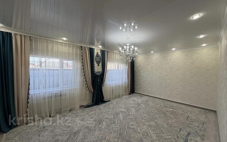 Отдельный дом · 4 комнаты · 129 м² · 4 сот., Майкы би за 30 млн ₸ в Уральске — фото 2