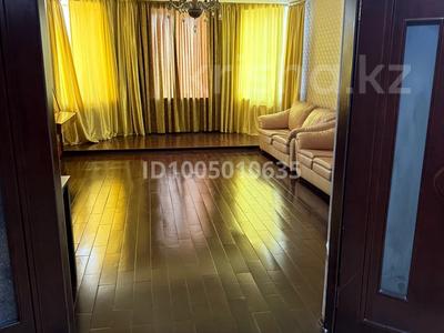 2-комнатная квартира · 90 м² · 6/7 этаж, мкр Новый Город, Ерубаева 44/2 — Вечный огонь за 350 000 〒 в Караганде, Казыбек би р-н