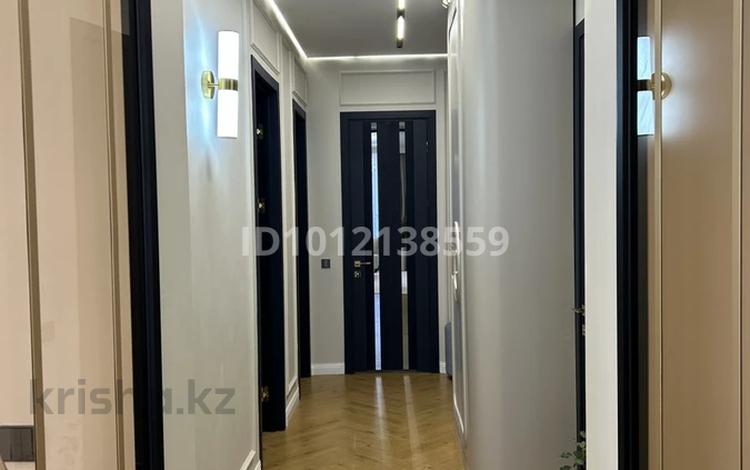 3-комнатная квартира · 92 м² · 4/8 этаж, улица А.Бокейхан 29 А за 108 млн ₸ в Астане, Есильский р-н — фото 2