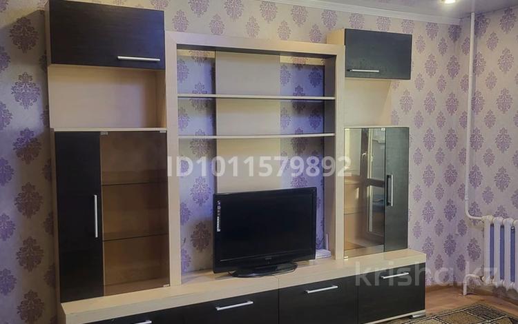 3-комнатная квартира · 80 м² · 6/10 этаж, Малайсары Батыра 43 — 2 Павлодар за 14 000 ₸ — фото 3