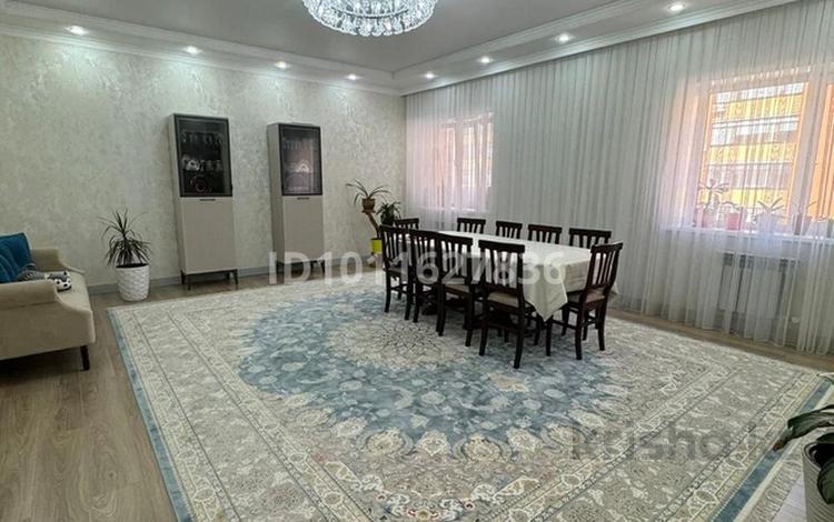 3-бөлмелі пәтер · 164 м² · 2/5 қабат, Мкр. Алтын орда 23Дк1, бағасы: 60 млн ₸ в Актобе — фото 2