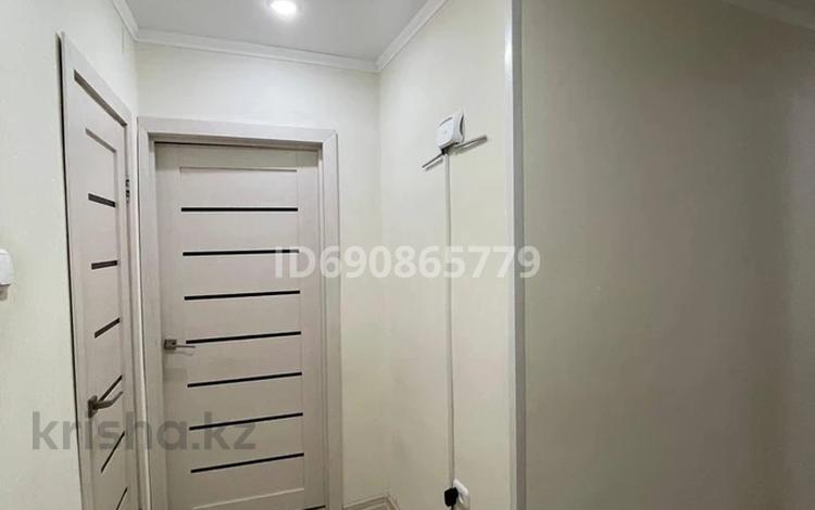 3-комнатная квартира · 58.8 м² · 9/9 этаж, мкр Юго-Восток, 30й микрорайон 1 за 23.5 млн ₸ в Караганде, Казыбек би р-н — фото 2