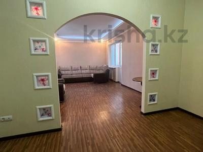 3-комнатная квартира, 90 м², 6/9 этаж, Кенесары хана за 49.5 млн 〒 в Алматы