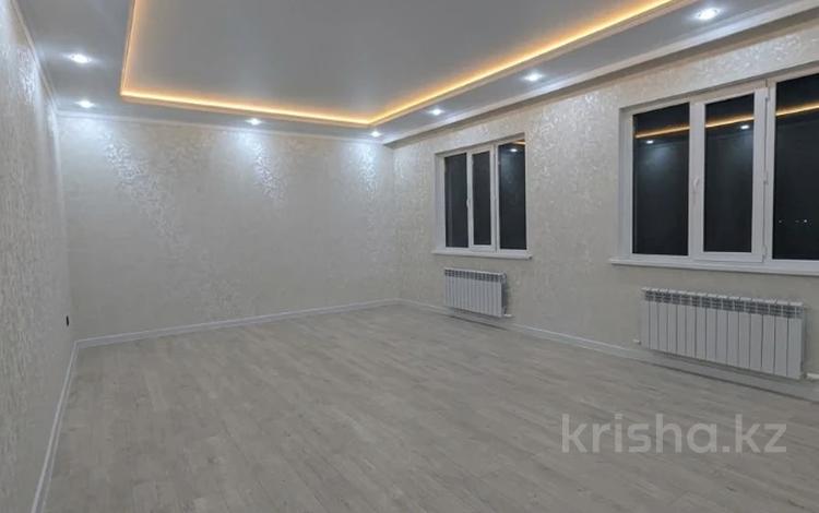 Отдельный дом · 4 комнаты · 190 м² · 10 сот., жилой массив Жанаконыс-2, Жанаконыс-2 700 за 42 млн ₸ в Актобе — фото 2