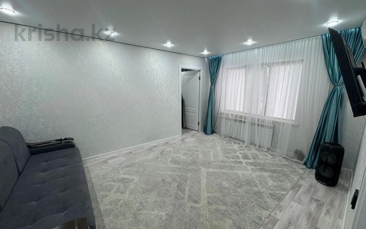 2-бөлмелі пәтер · 44 м² · 1/5 қабат, Карасай батыра, бағасы: 12.5 млн ₸ в Актобе, мкр. Курмыш — фото 2