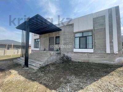 Отдельный дом · 7 комнат · 200 м² · 8 сот., Нұр Плаза 20 — Выше ул Рахат... за 85 млн 〒 в Кыргауылдах