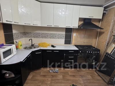 3-комнатная квартира · 65 м² · 2/5 этаж, Водник 2 73 за 200 000 〒 в Боралдае (Бурундай), мкр Водник-2