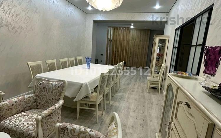 3-комнатная квартира · 120 м² · 8/10 этаж, 18А мкр 3 за 70 млн ₸ в Актау — фото 18