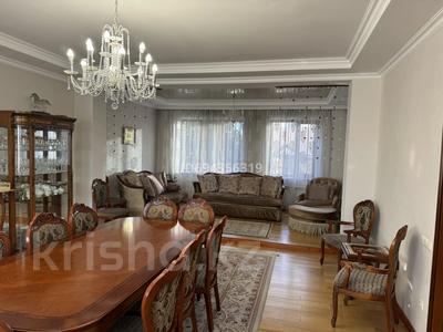 Жеке үй • 7 бөлмелер • 461.1 м² • 10 сот., мкр Городской Аэропорт 42, бағасы: 170 млн 〒 в Караганде, Казыбек би р-н