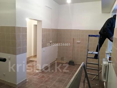 Еркін, кеңселер, дүкендер мен бутиктер, қоймалар, қоғамдық тамақтану орны, сұлулық салондары, медорталықтар мен дәріханалар, білім орталықтары, ойын-сауық · 33.3 м², бағасы: 12 млн 〒 в Астане, Сарыарка р-н