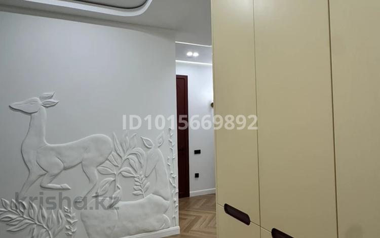 3-бөлмелі пәтер · 85 м² · 2/4 қабат, Ер Тостык — Swiss hotel, бағасы: 89 млн ₸ в Алматы, Наурызбайский р-н — фото 2