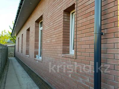 Отдельный дом · 7 комнат · 220 м² · 9 сот., ул. Кылышбай акына за 97 млн ₸ в Таразе