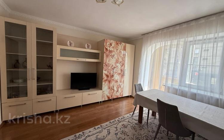 1-бөлмелі пәтер · 45 м² · 3/9 қабат, мкр Самал-2 80 — МЕНДЫКУЛОВА - БЕКТУРОВА, РЯДОС С ДОСТЫК ПЛАЗА, бағасы: 350 000 ₸ в Алматы, Медеуский р-н — фото 2