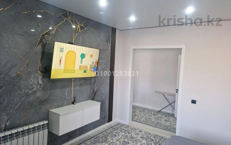 1-комнатная квартира · 46 м² · 2/5 этаж, Гагарина 325/4 — 35 квартал (Гастроном) за 2 500 〒 в Семее — фото 2