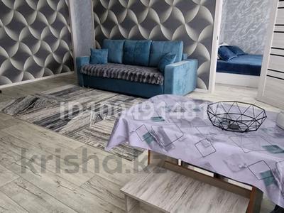 3-комнатная квартира · 44 м² · 3/4 этаж, 342-й квартал 1 — 342-й квартал Радуга. Рядом ТЦ.Апрель. за 20 000 ₸ в Семее