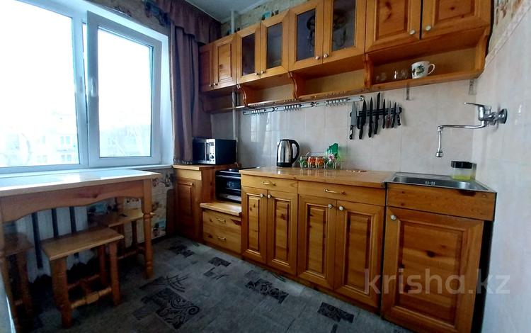 2-комнатная квартира · 45 м² · 3/5 этаж, бурова 23 за 16.5 млн ₸ в Усть-Каменогорске — фото 2