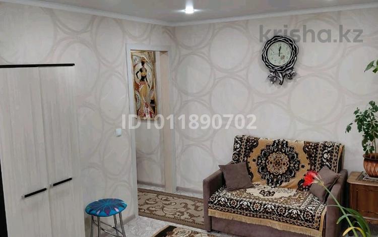 1-бөлмелі пәтер · 30 м² · 3/5 қабат, Абая 8, бағасы: 12 000 ₸ в Бурабае — фото 2