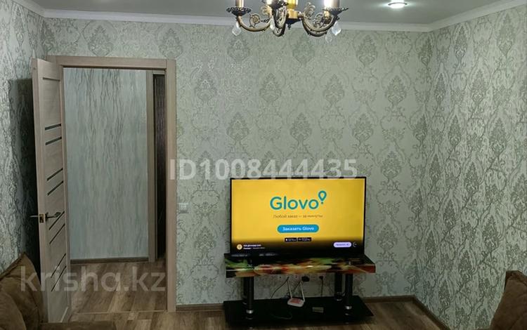 2-комнатная квартира · 45 м² · 1/5 этаж, Абая 33 — Скгу Сокол Марс горотдел за 15 000 ₸ в Петропавловске — фото 2