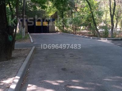 Гараж · 18 м² · Богенбай Батыра/Шарипова, бағасы: 4 млн ₸ в Алматы, Алмалинский р-н